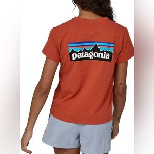 Patagonia Women’s P-6 Logo Resonsibili-Tee Shirt / Size XL / Color Quartz Coral